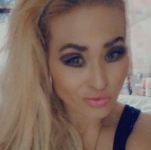 Meet your Posher, Tonya